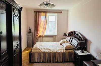 In Ajapnyak, on Shinararneri, a 3-room apartment is for sale