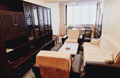 In Arabkir, on Gyulbenkyan Street, a  3-room apartment is for rent