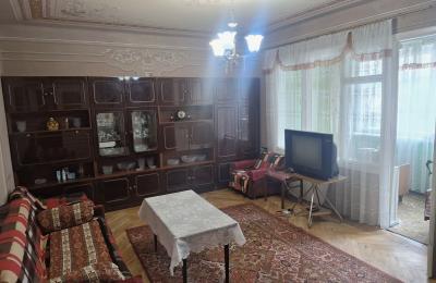 In Arabkir, on Mamikonyants Street, a 1-2 room apartment is for rent