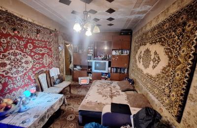 In the center, near Zoravor Andranik metro station, a 1-room apartment is for sale