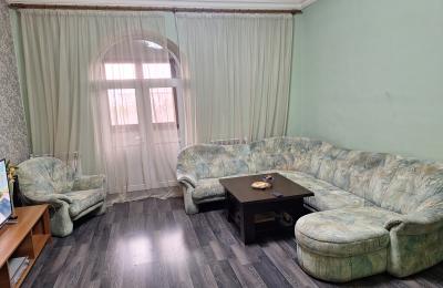 In Erebuni, a 3-room apartment is for sale.