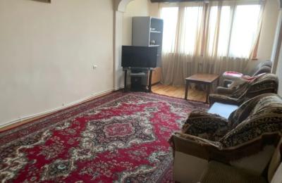 In Ajapnyak a 3-room apartment for sale