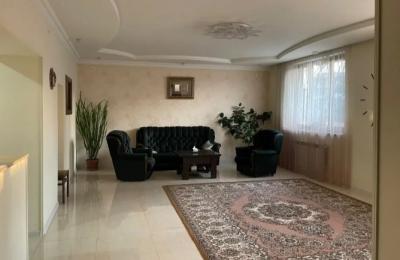 In Kanaker Zeytun, on Kamarak Street, a two-story private house is for sale