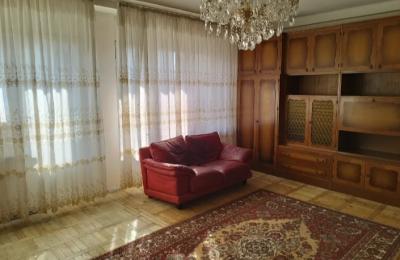 In the center 2-room apartment for rent